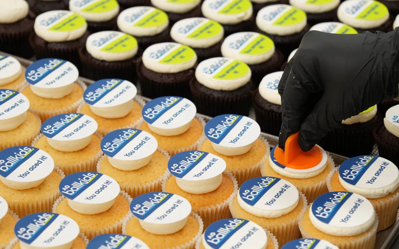 Corporate Logo Cupcakes in Sydney: How Branded Cakes Work for Events


